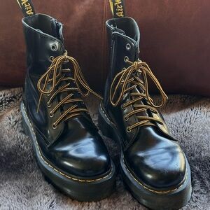 Dr. Martens Jadon Smooth Platform Boot US M8/W9